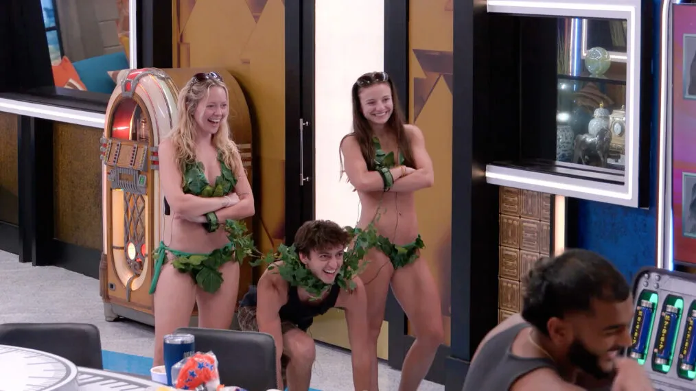 BB28: Mallory takes the "Adam & Eve" punishment