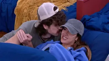 BB28: Dee and Barrett turn into a showmance